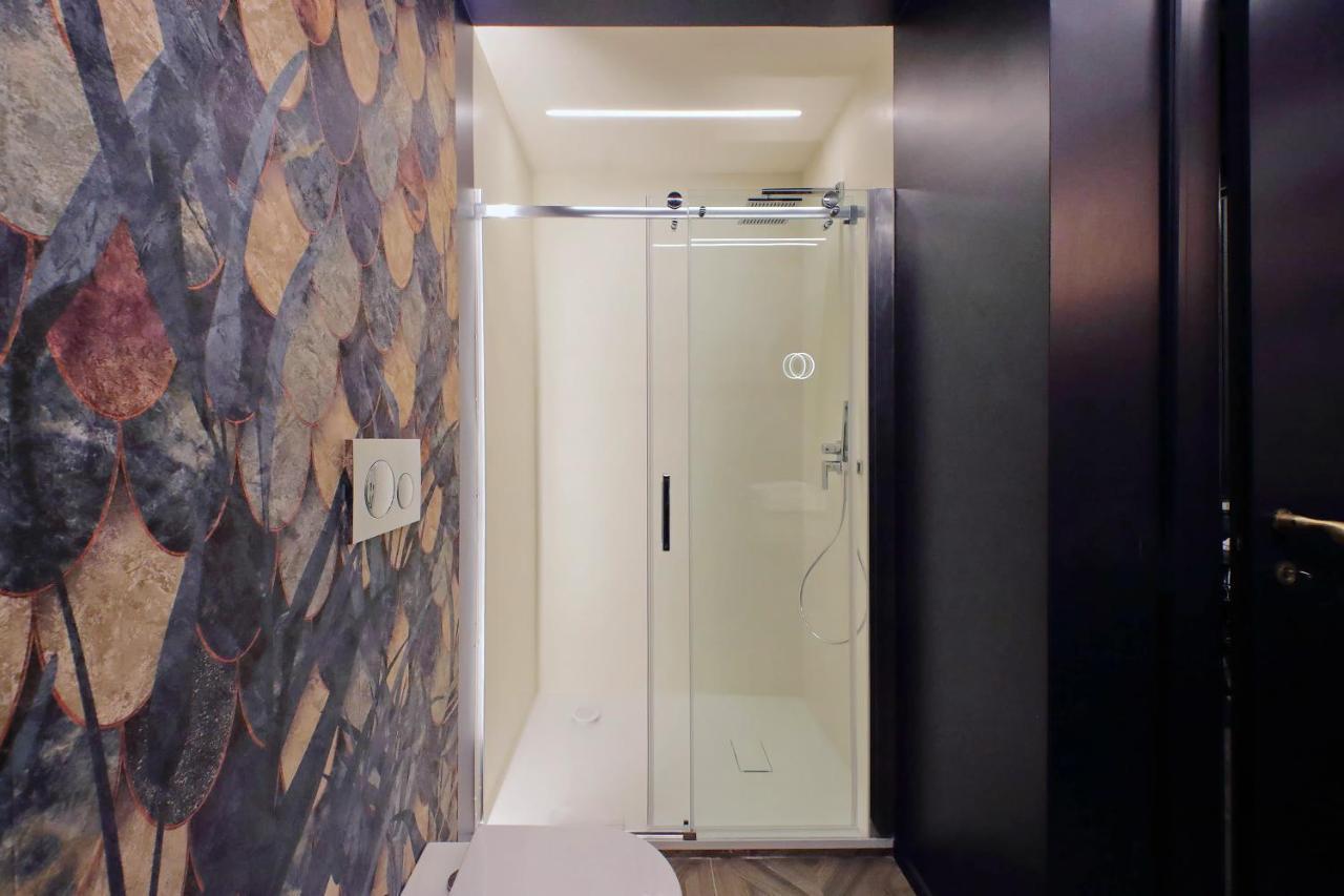 Ych-Butterfly Flat Close Trevi Fountain Ρώμη Εξωτερικό φωτογραφία